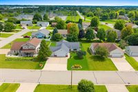 2339 Deer Prairie Drive, Neenah, WI 54956