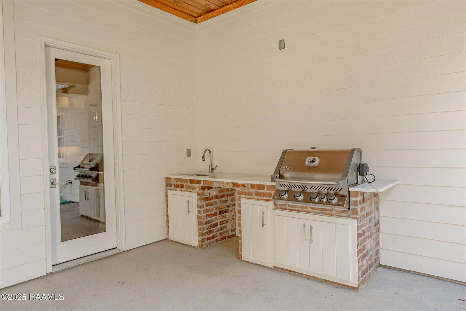 222 Treescape Drive, Lafayette, LA 70508