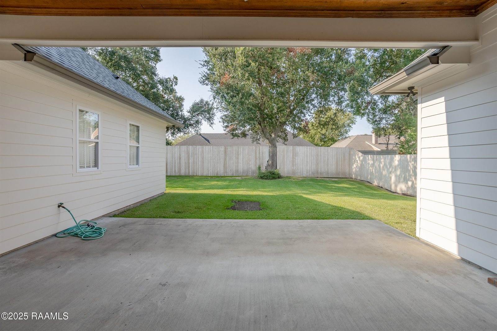 222 Treescape Drive, Lafayette, LA 70508