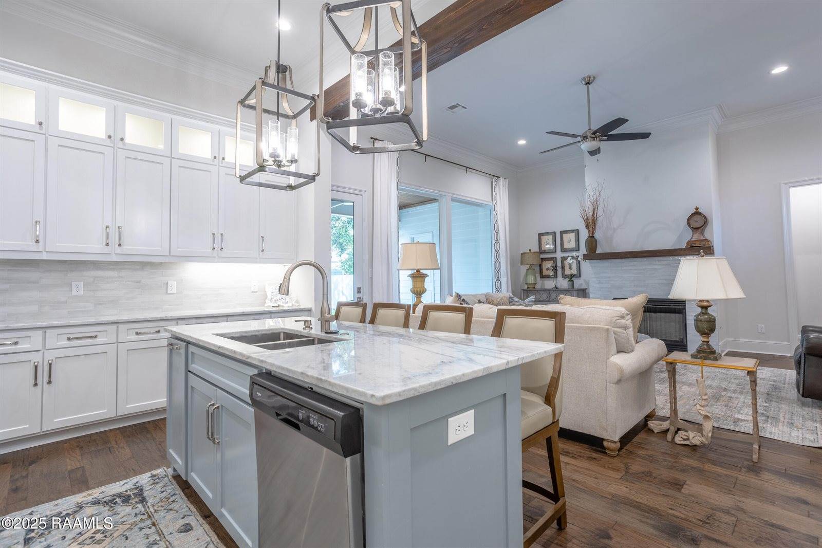 222 Treescape Drive, Lafayette, LA 70508