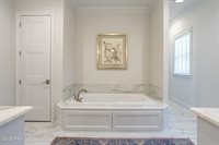 222 Treescape Drive, Lafayette, LA 70508