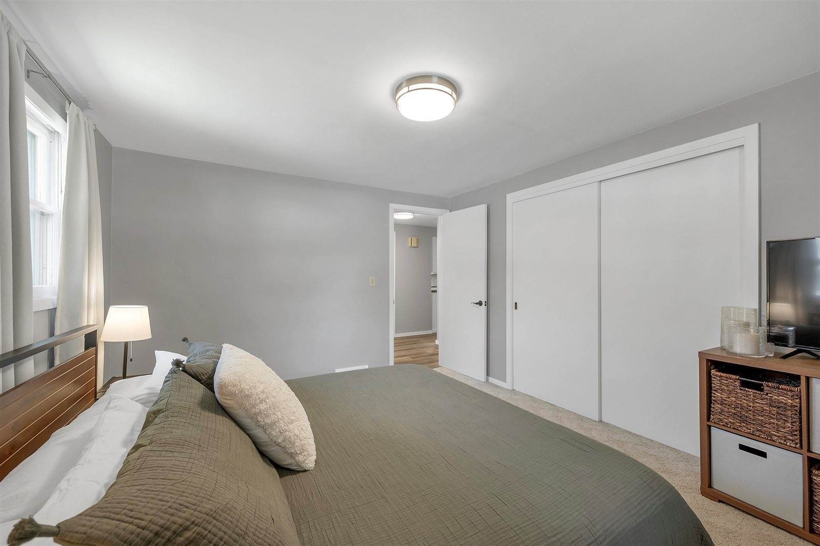 413 Allouez Avenue, Green Bay, WI 54301