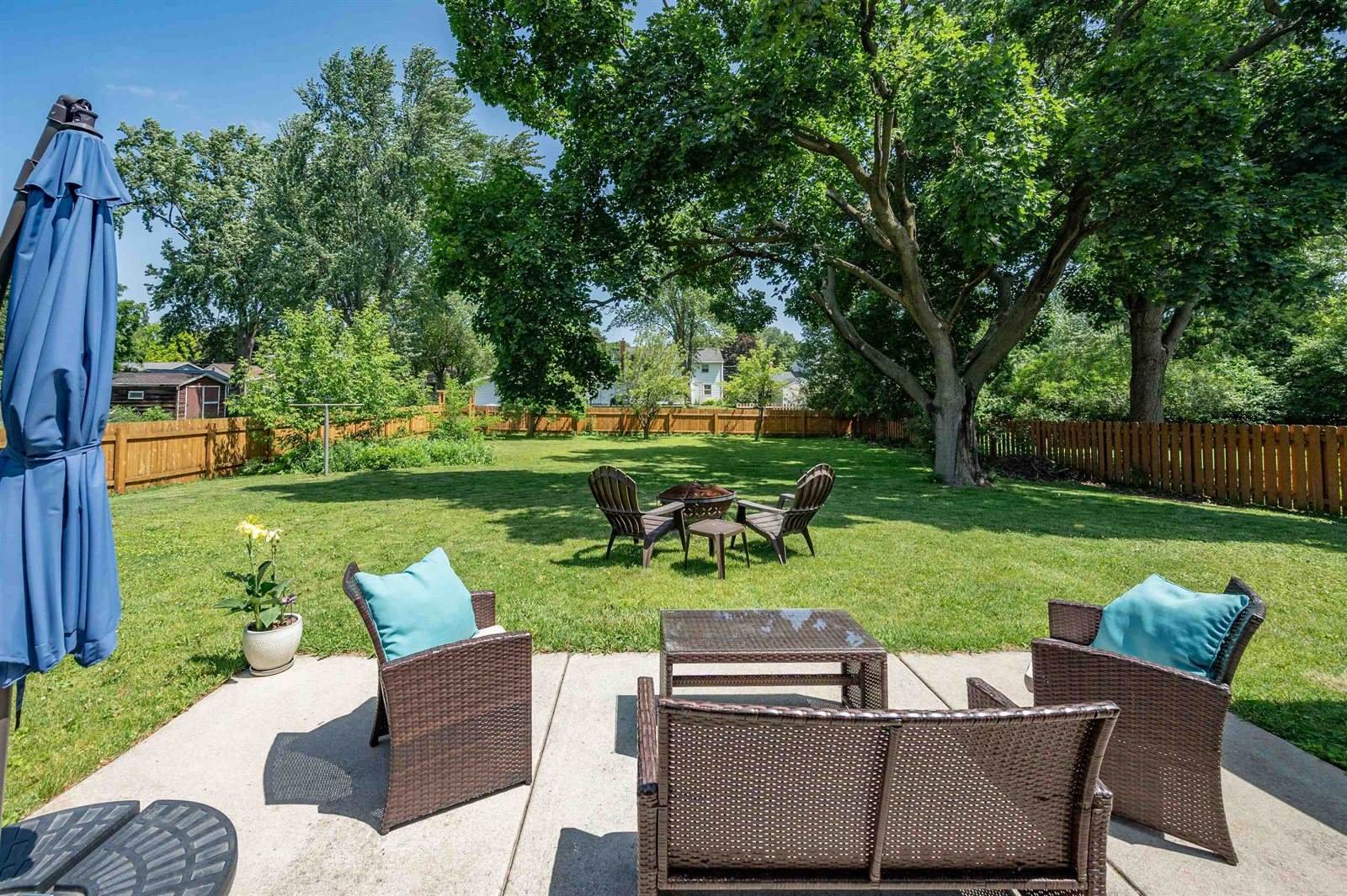 413 Allouez Avenue, Green Bay, WI 54301