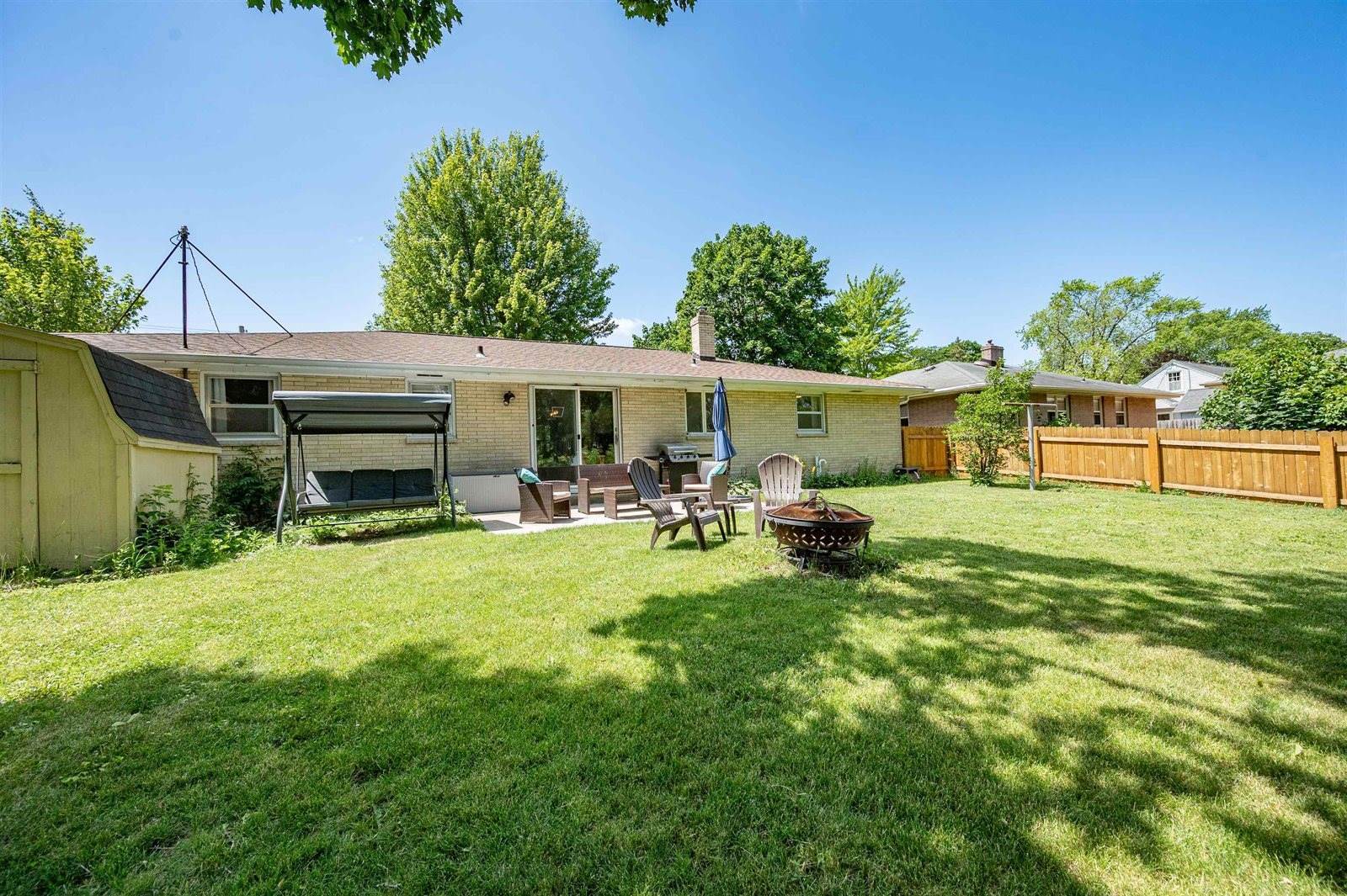 413 Allouez Avenue, Green Bay, WI 54301