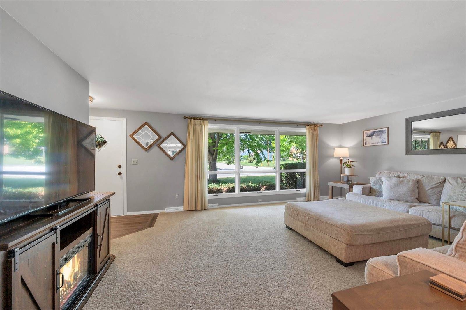 413 Allouez Avenue, Green Bay, WI 54301