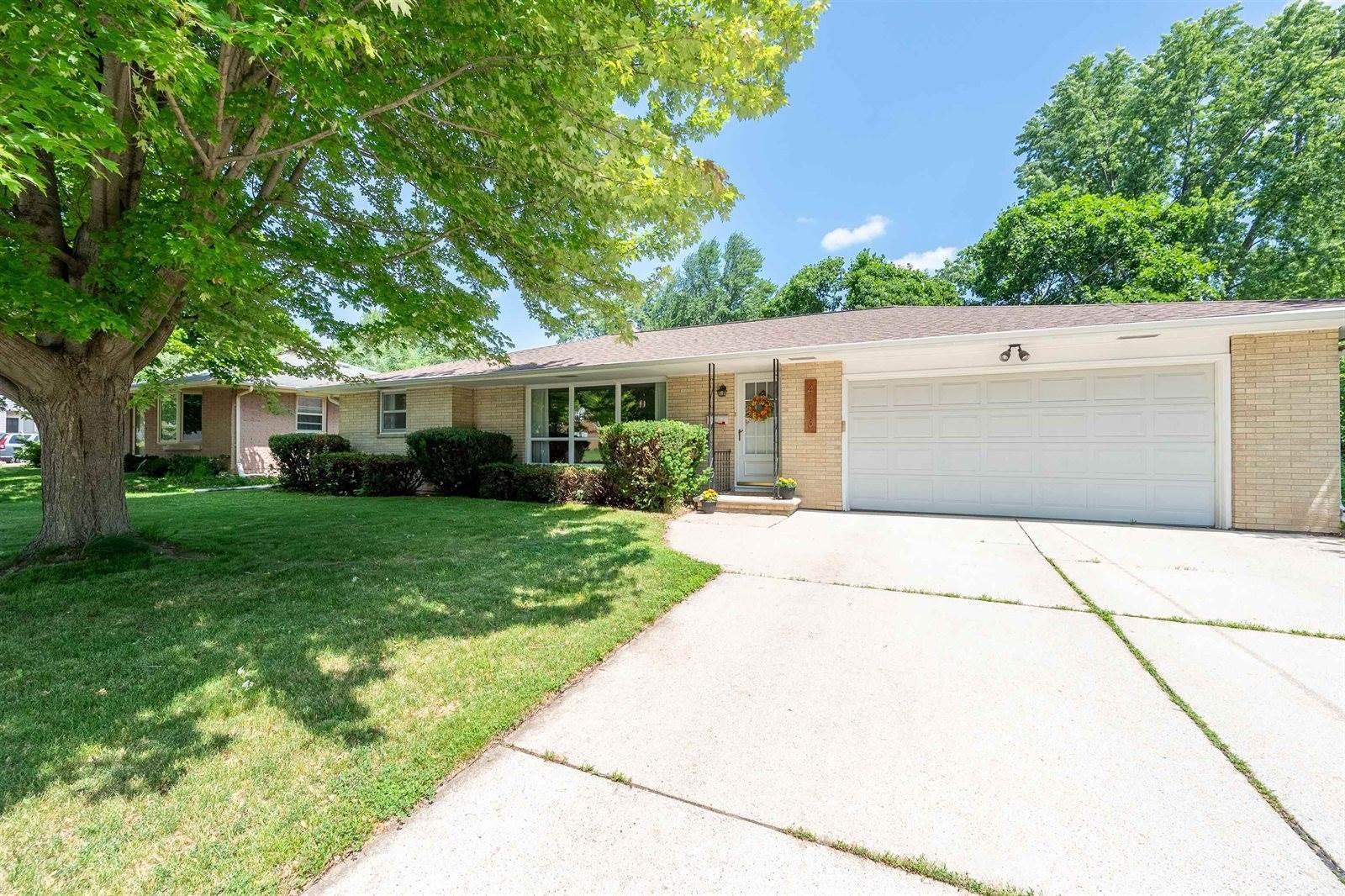 413 Allouez Avenue, Green Bay, WI 54301