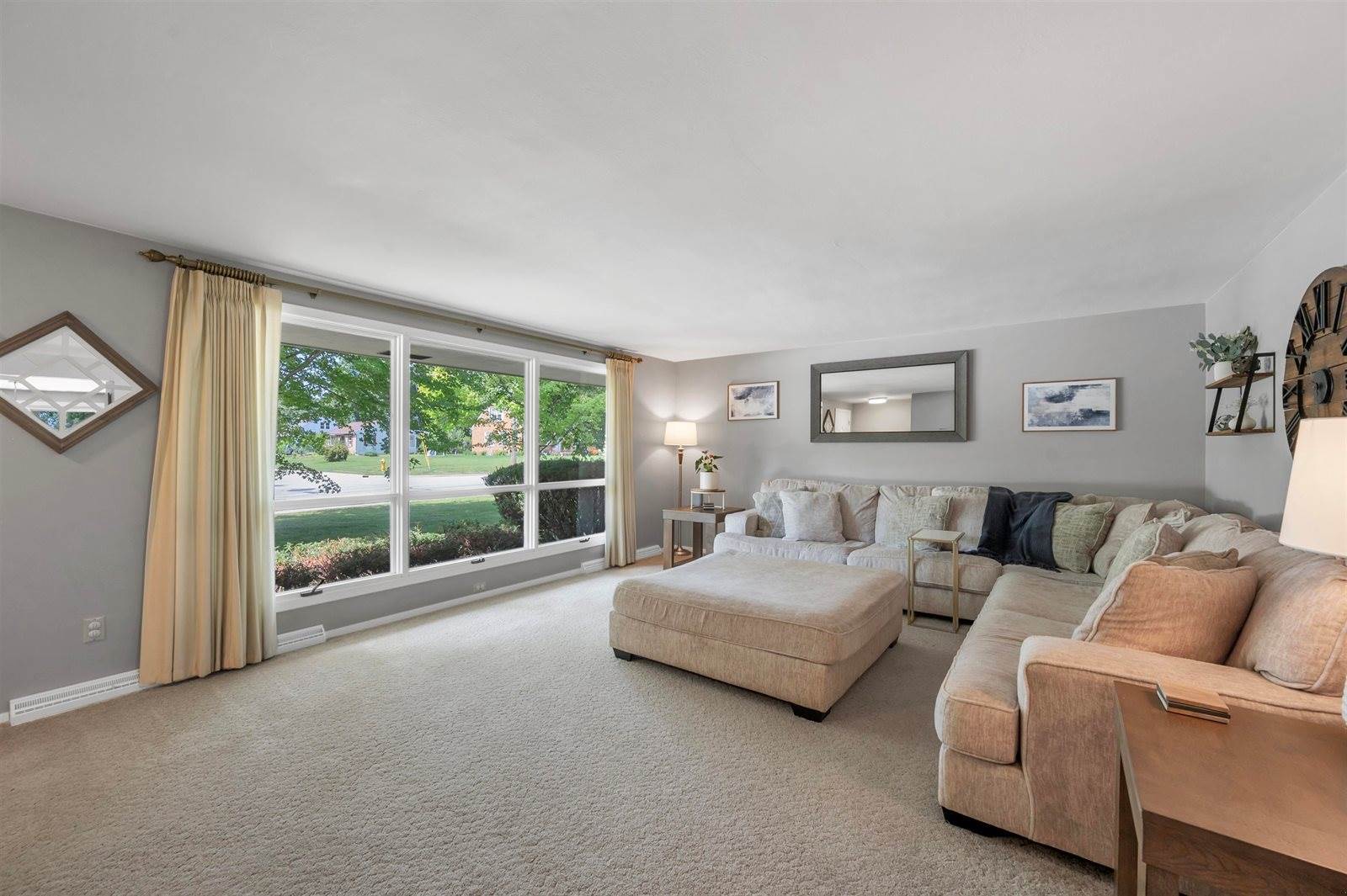 413 Allouez Avenue, Green Bay, WI 54301