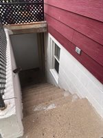 1130 Valley St, Minot, ND 58701