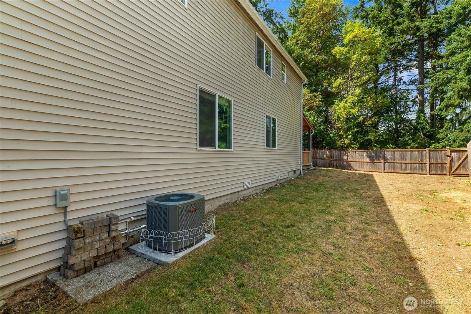 1827 100th Street Court South, Tacoma, WA 98444