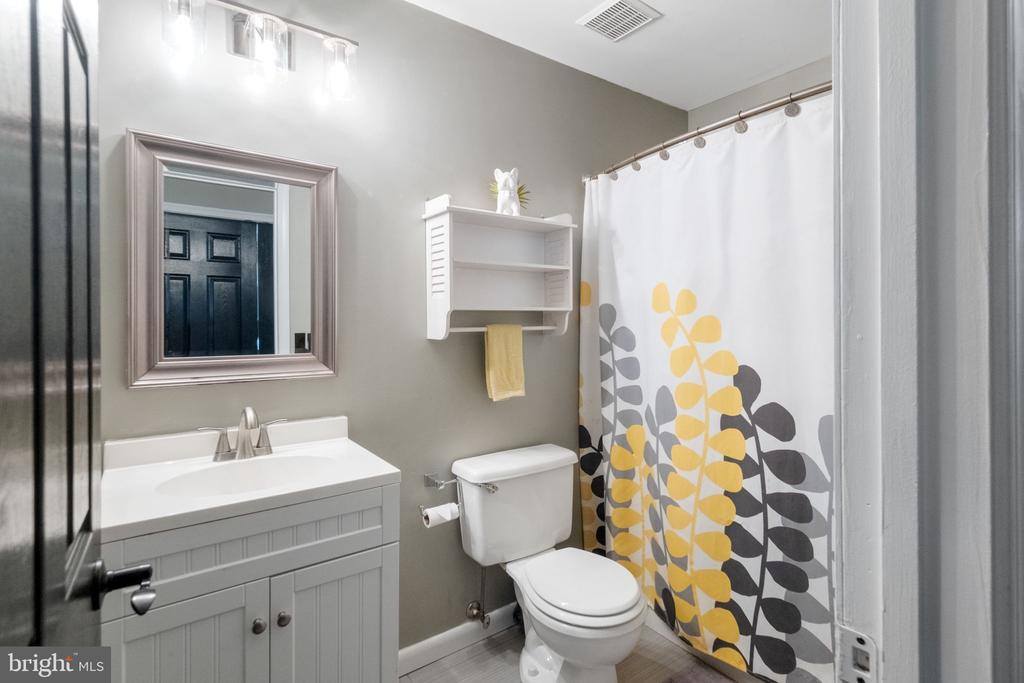 10 Quality Terrace, Martinsburg, WV 25403