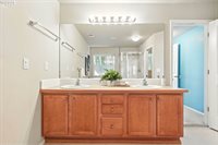 5200 NW 126TH Ter, Portland, OR 97229