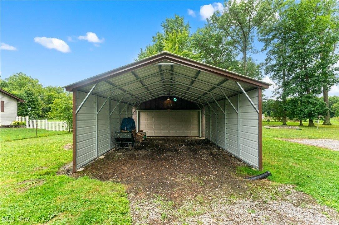 398 Bristol Champion Townline Road, Warren, OH 44481