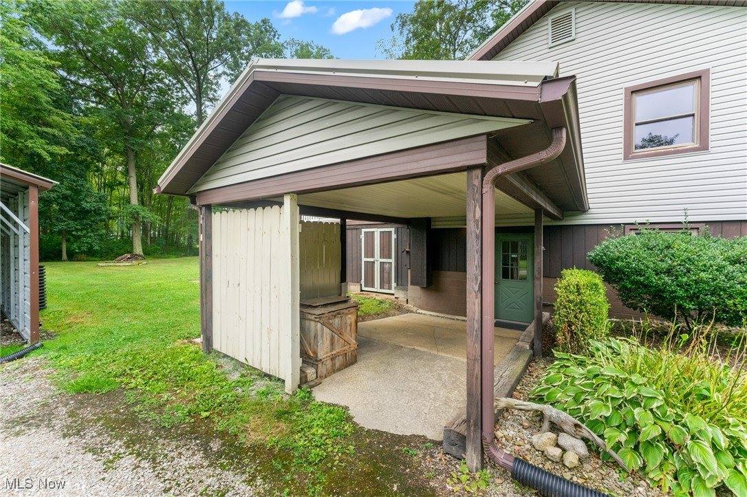 398 Bristol Champion Townline Road, Warren, OH 44481