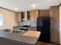 125 Jesse Ln, Walters, OK 73572