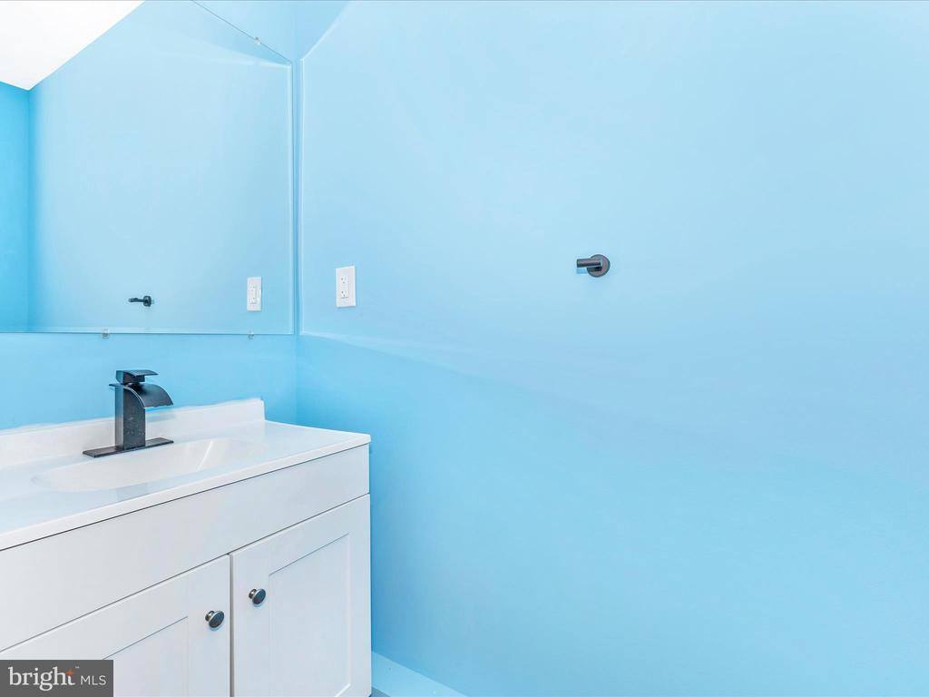 4820 Hayes Street NE, Washington, DC 20019