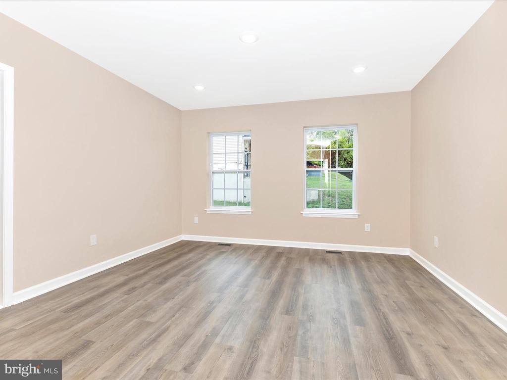 4820 Hayes Street NE, Washington, DC 20019