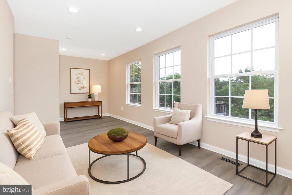 4820 Hayes Street NE, Washington, DC 20019