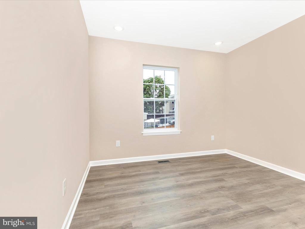 4820 Hayes Street NE, Washington, DC 20019