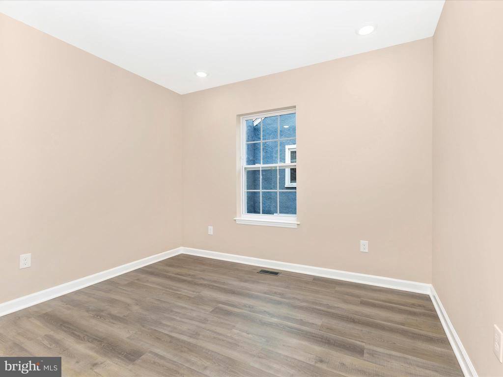 4820 Hayes Street NE, Washington, DC 20019