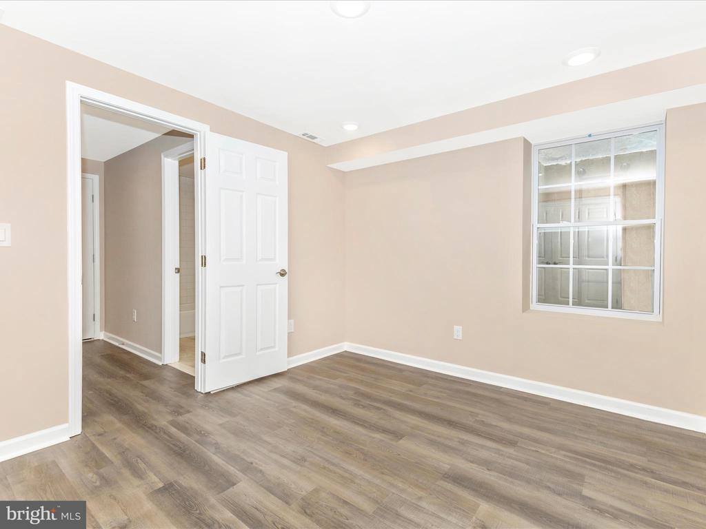 4820 Hayes Street NE, Washington, DC 20019