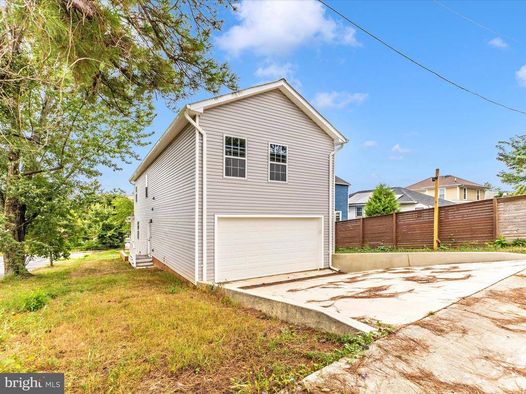 4820 Hayes Street NE, Washington, DC 20019