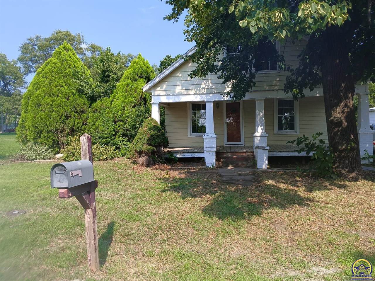 110 South 13th ST, Herington, KS 67449