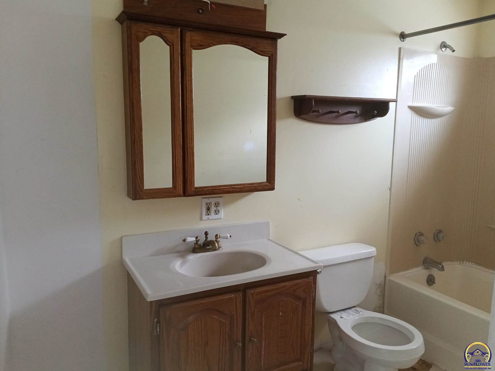 110 South 13th ST, Herington, KS 67449