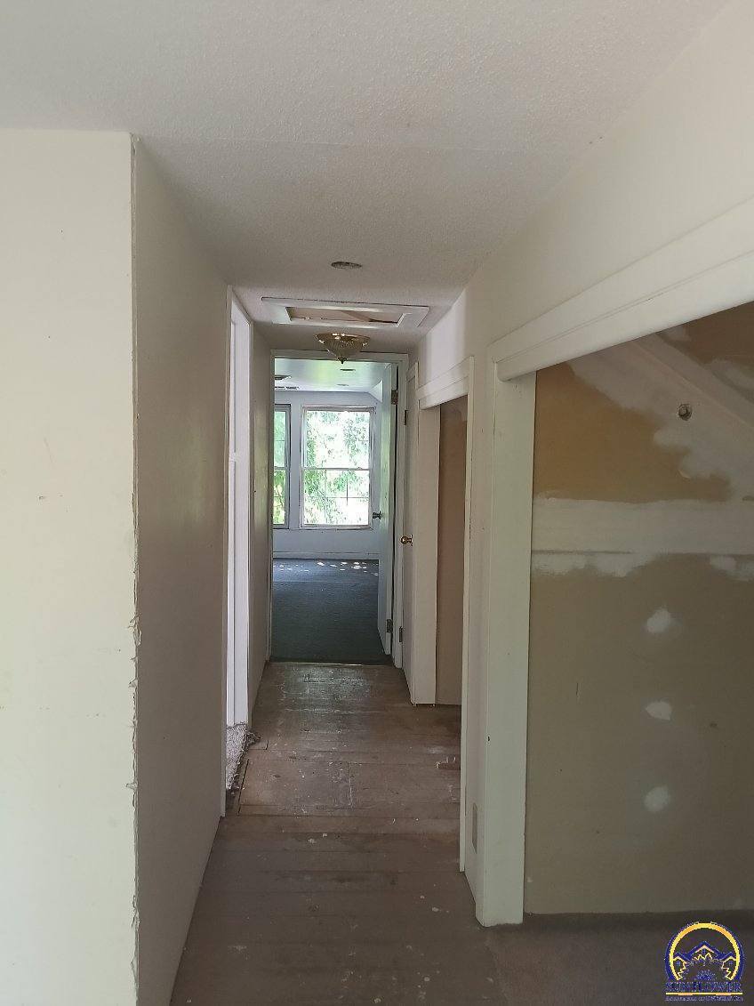 110 South 13th ST, Herington, KS 67449