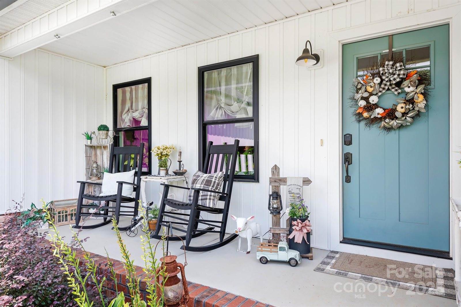 241 C I Chapman Court, Taylorsville, NC 28681