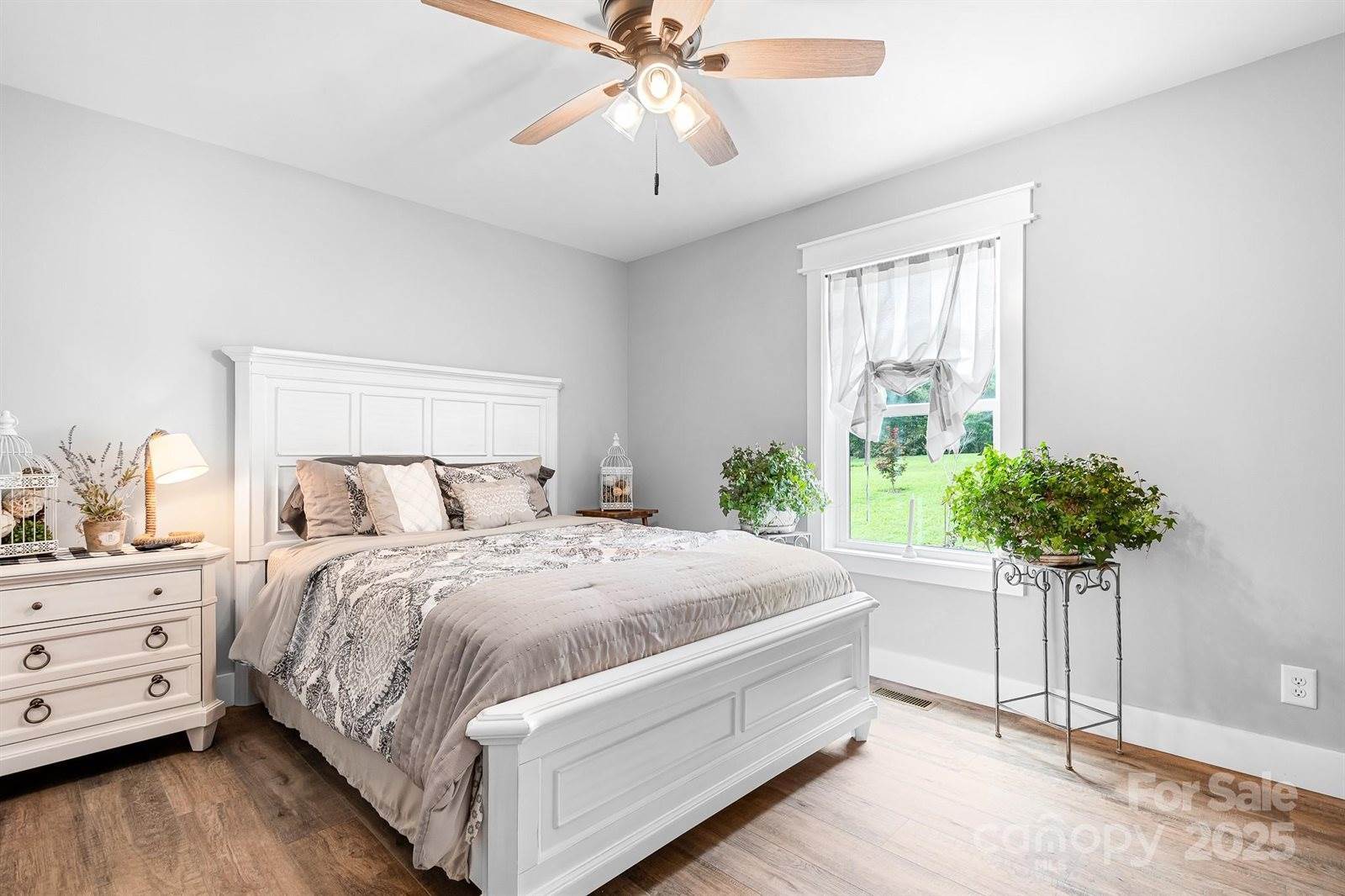 241 C I Chapman Court, Taylorsville, NC 28681