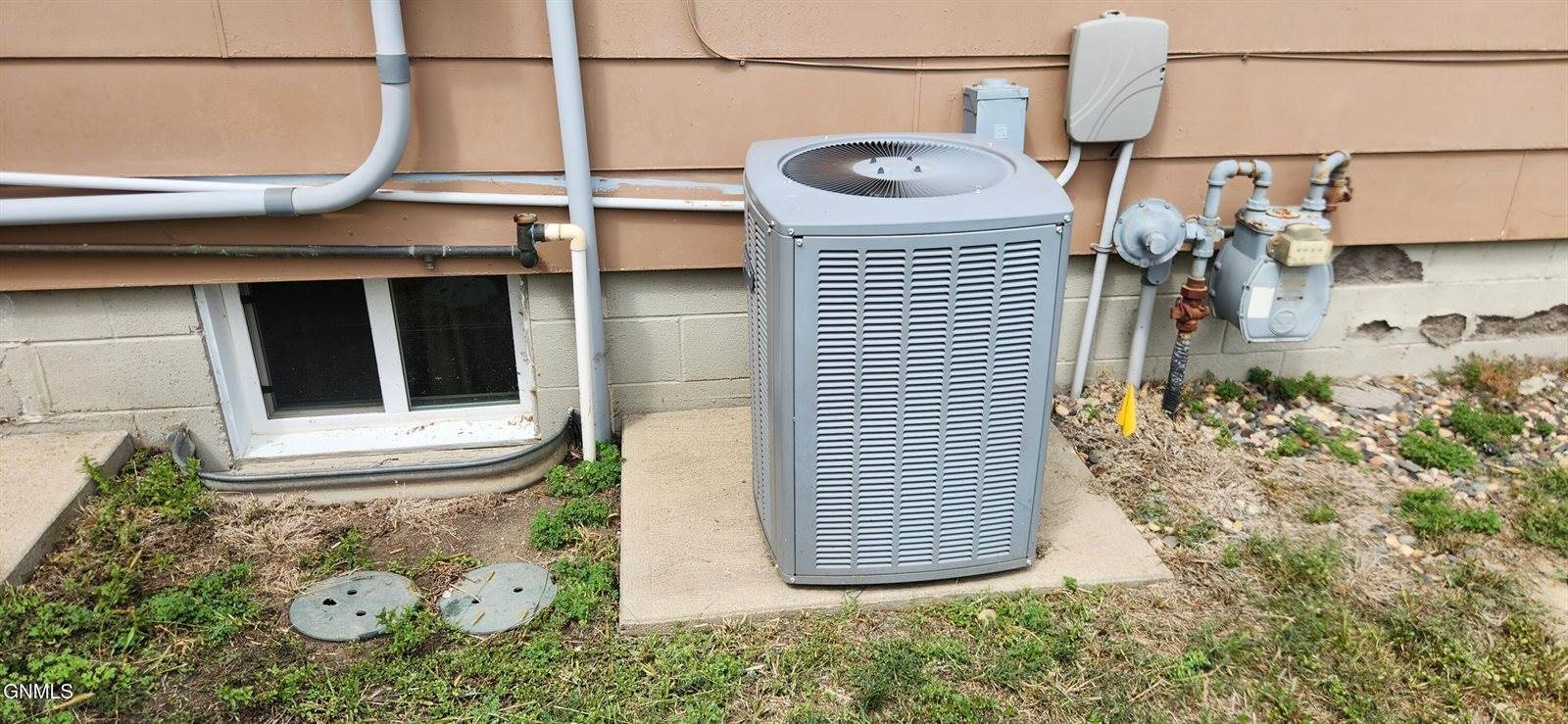 207 Roosevelt Avenue, Underwood, ND 58576