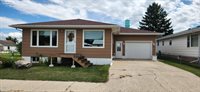 207 Roosevelt Avenue, Underwood, ND 58576