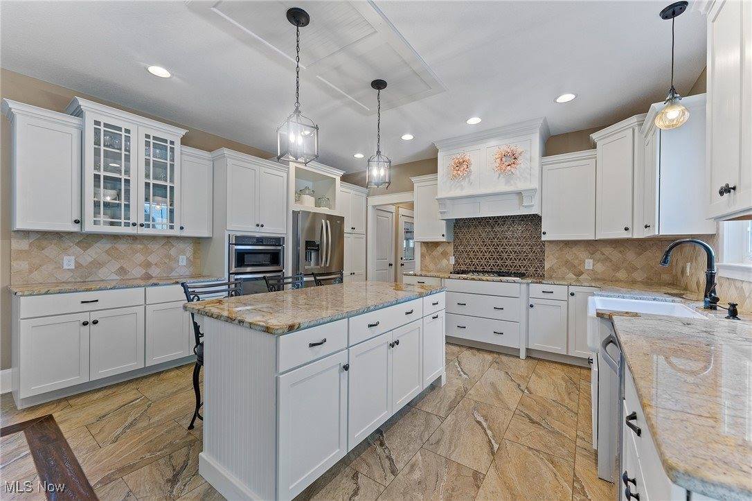 1285 Fox Den Trail, Canfield, OH 44406