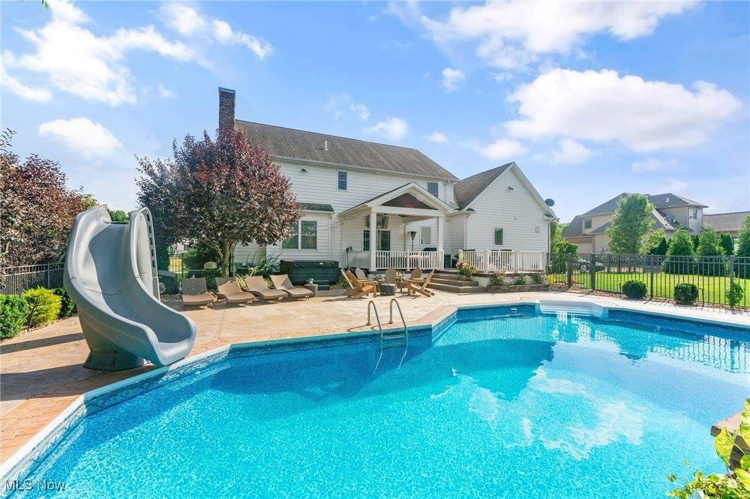 1285 Fox Den Trail, Canfield, OH 44406