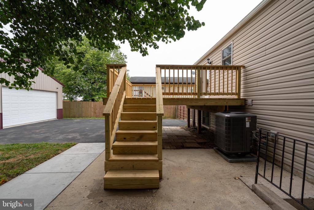 2 Zephyr Court, Taneytown, MD 21787