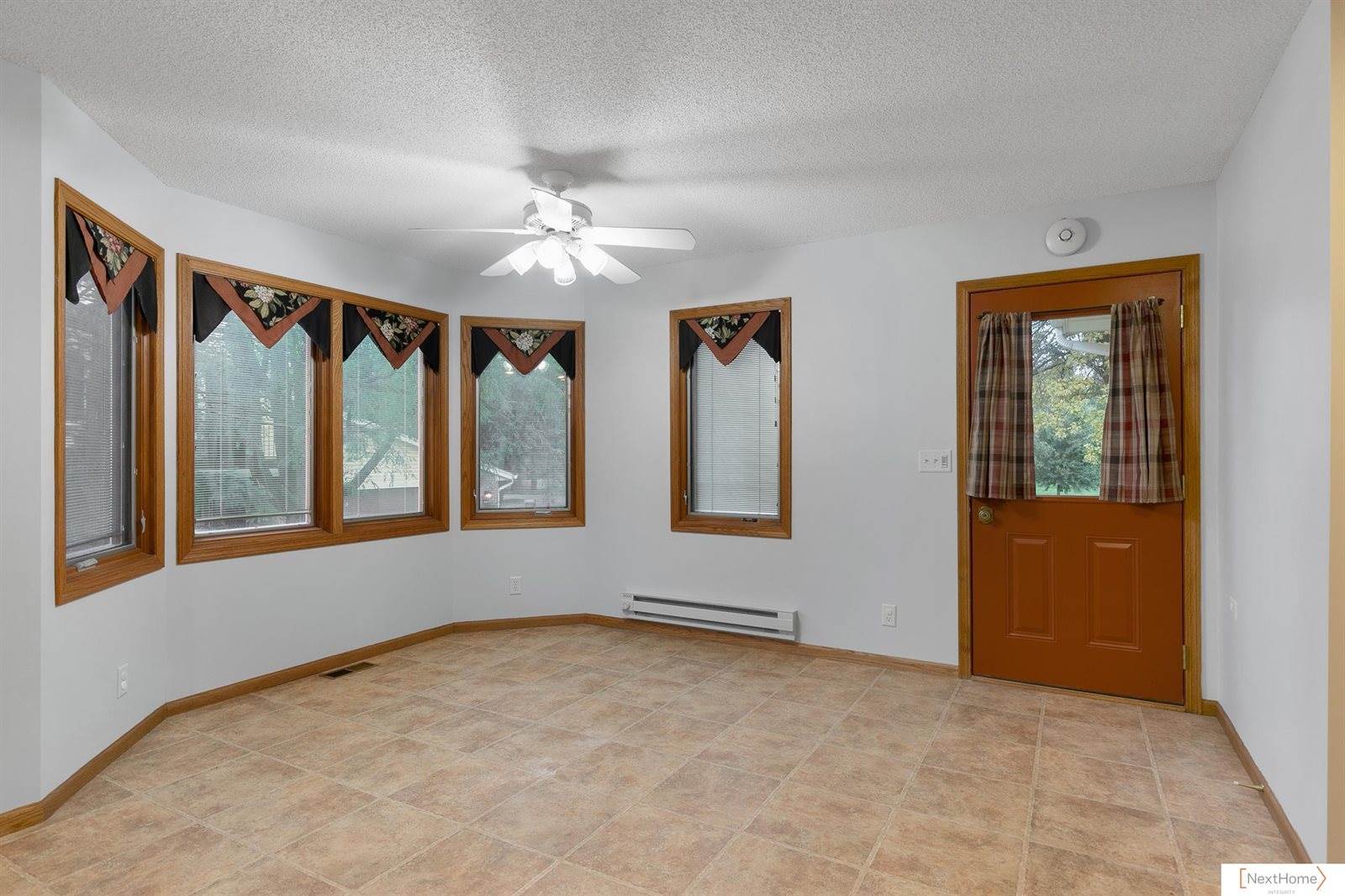 8231 Hickory Lane, Lincoln, NE 68510