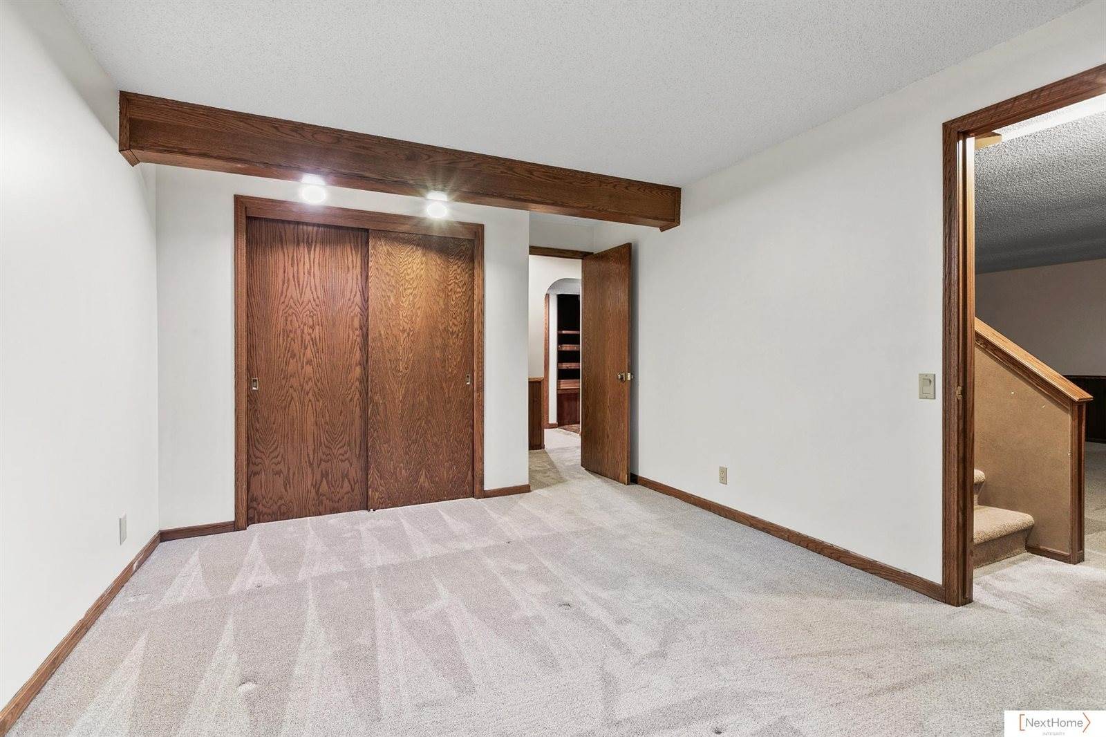 8231 Hickory Lane, Lincoln, NE 68510