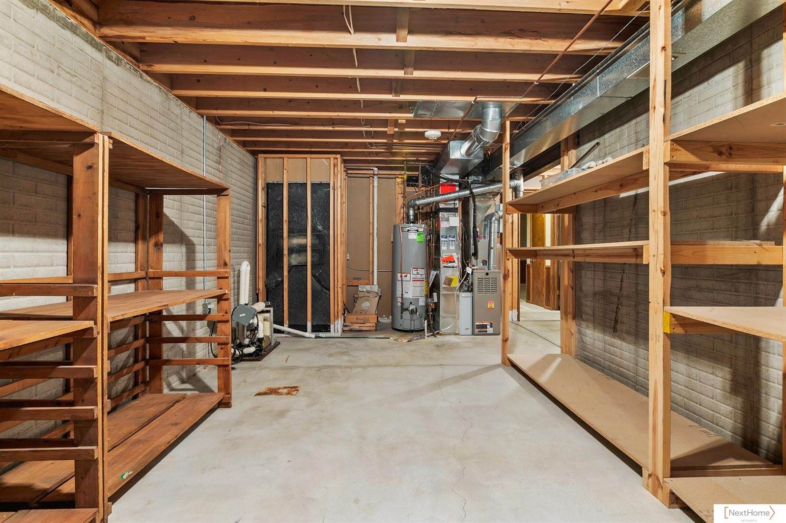 8231 Hickory Lane, Lincoln, NE 68510