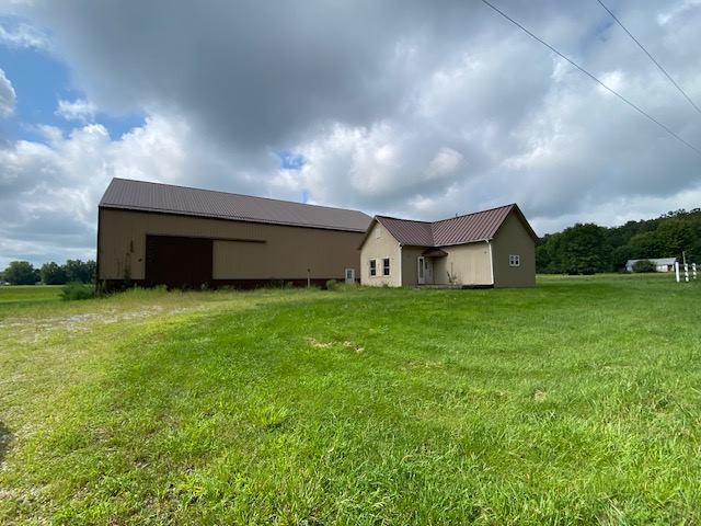 4201 E oregon Church Road, Terre Haute, IN 47802
