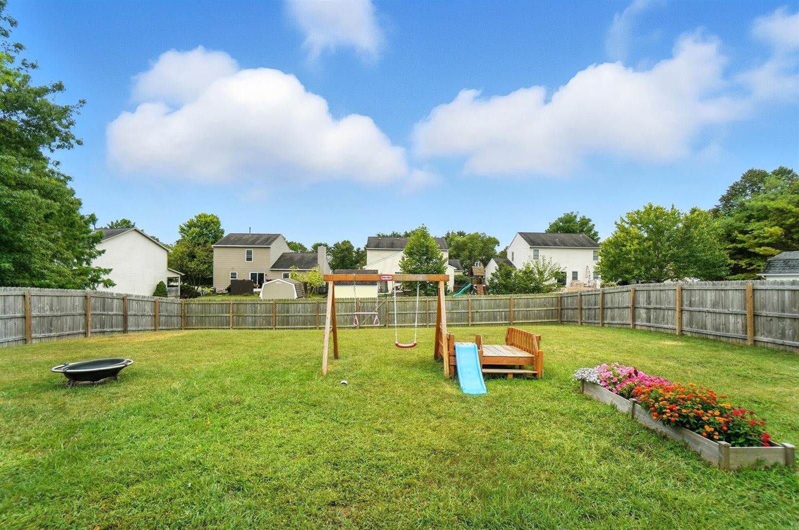 103 Kettering Bend, Delaware, OH 43015