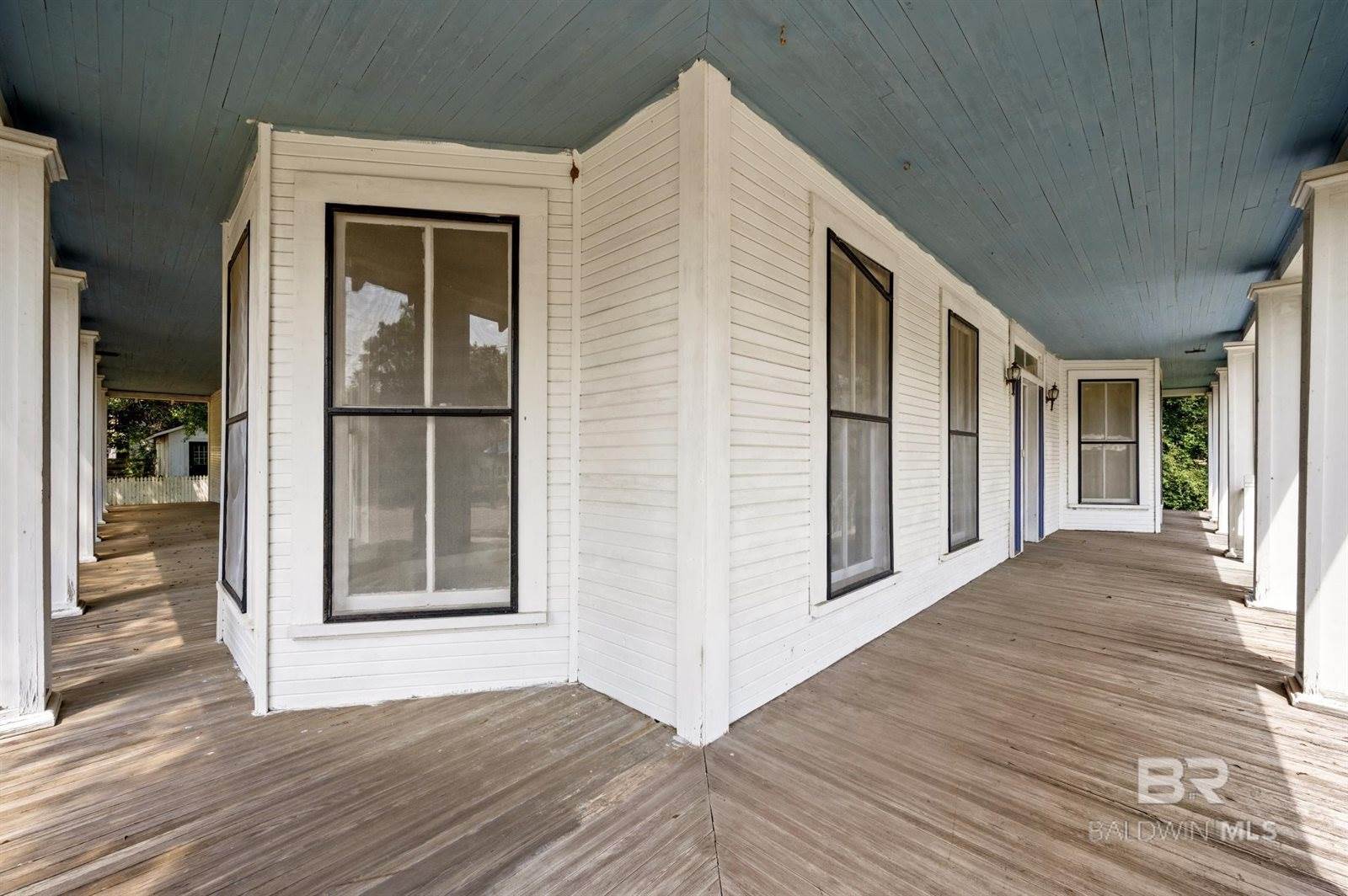 60 Bigger Street, Monroeville, AL 36460