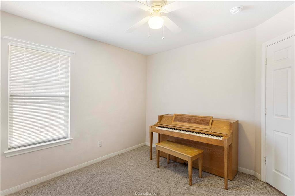 1063 Windmeadows Drive, College Station, TX 77845