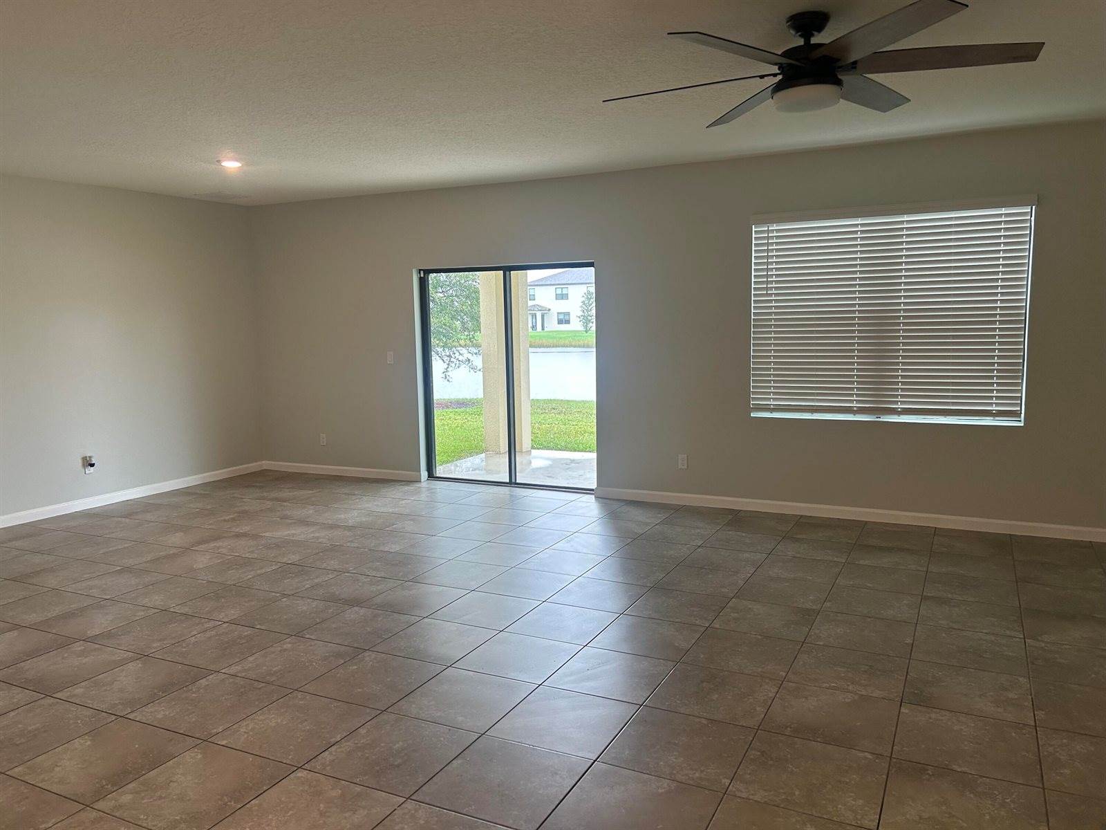 6270 NW Regent Street, Port Saint Lucie, FL 34983