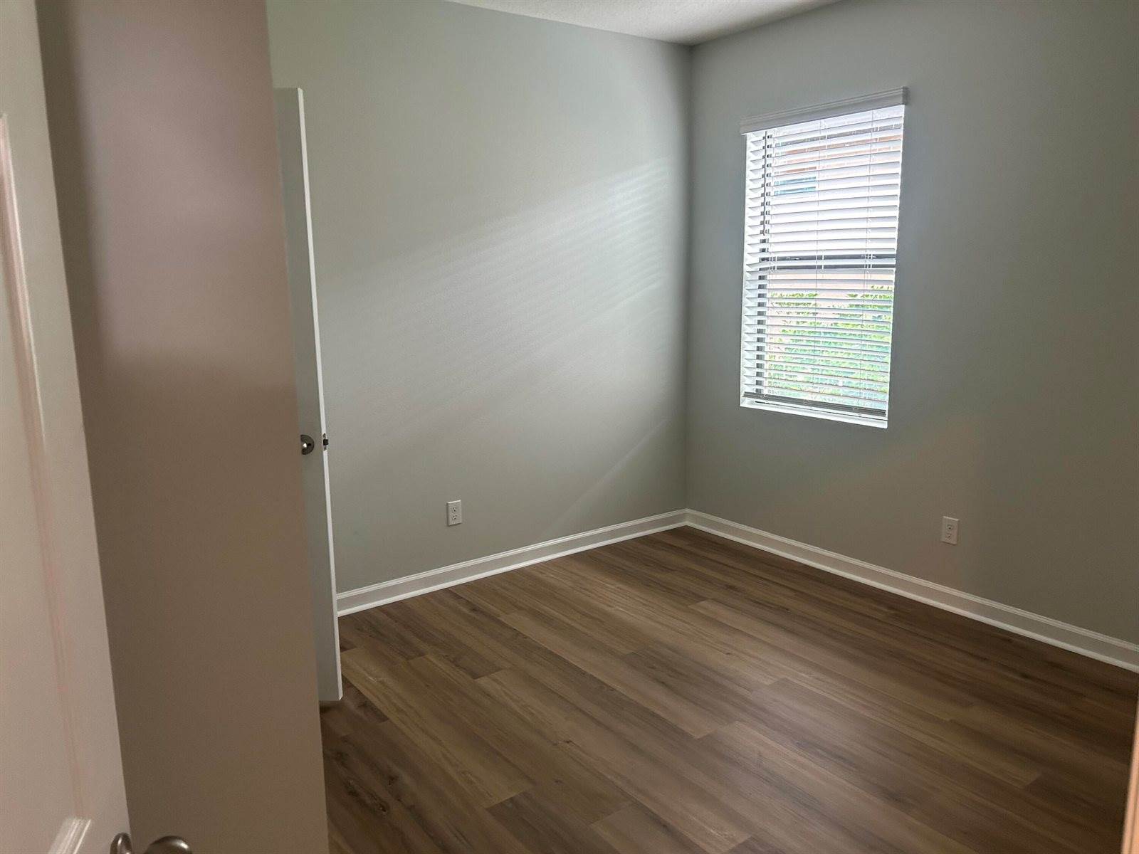 6270 NW Regent Street, Port Saint Lucie, FL 34983