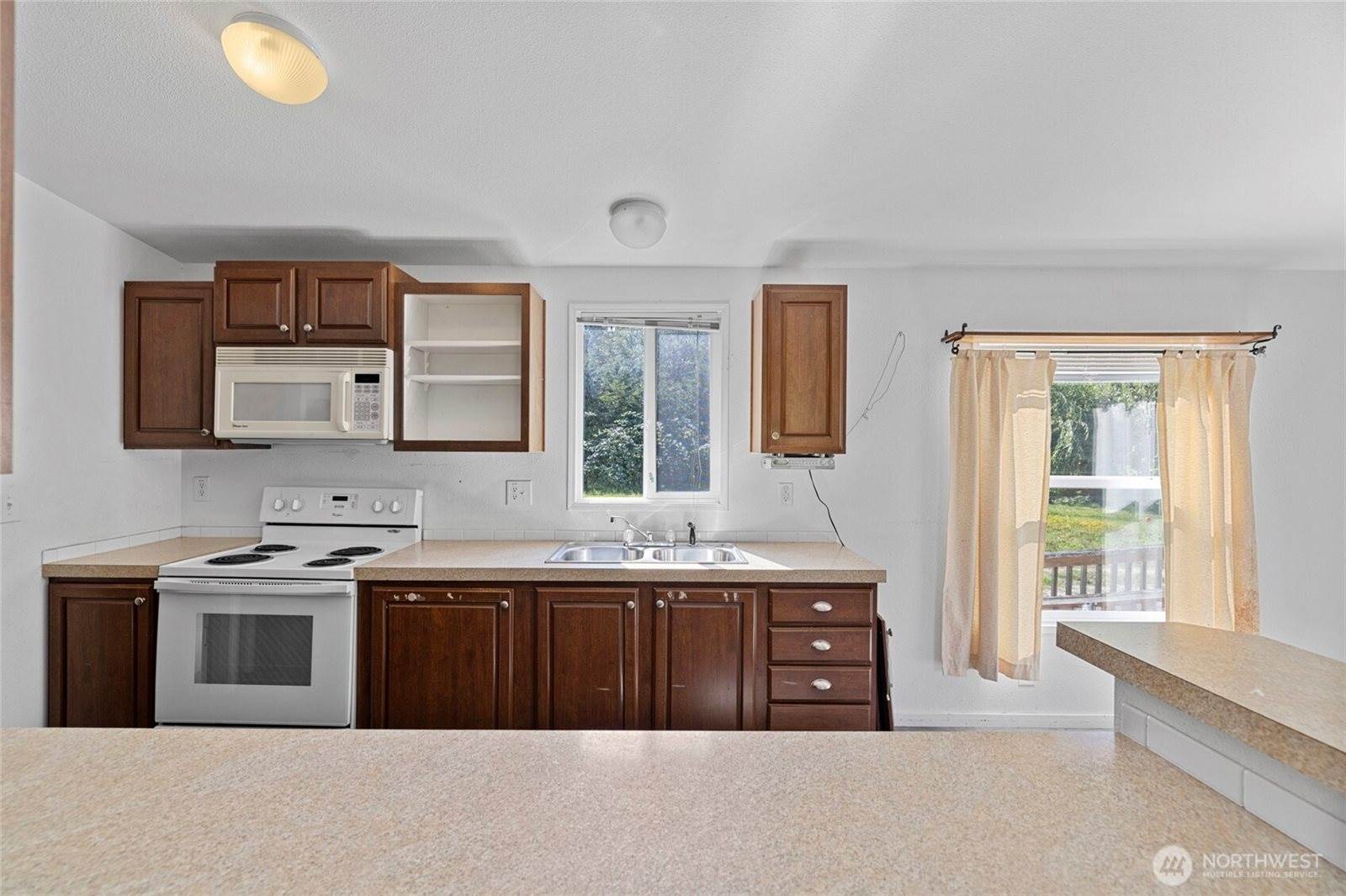 5824 Haddon Lane, Anacortes, WA 98221