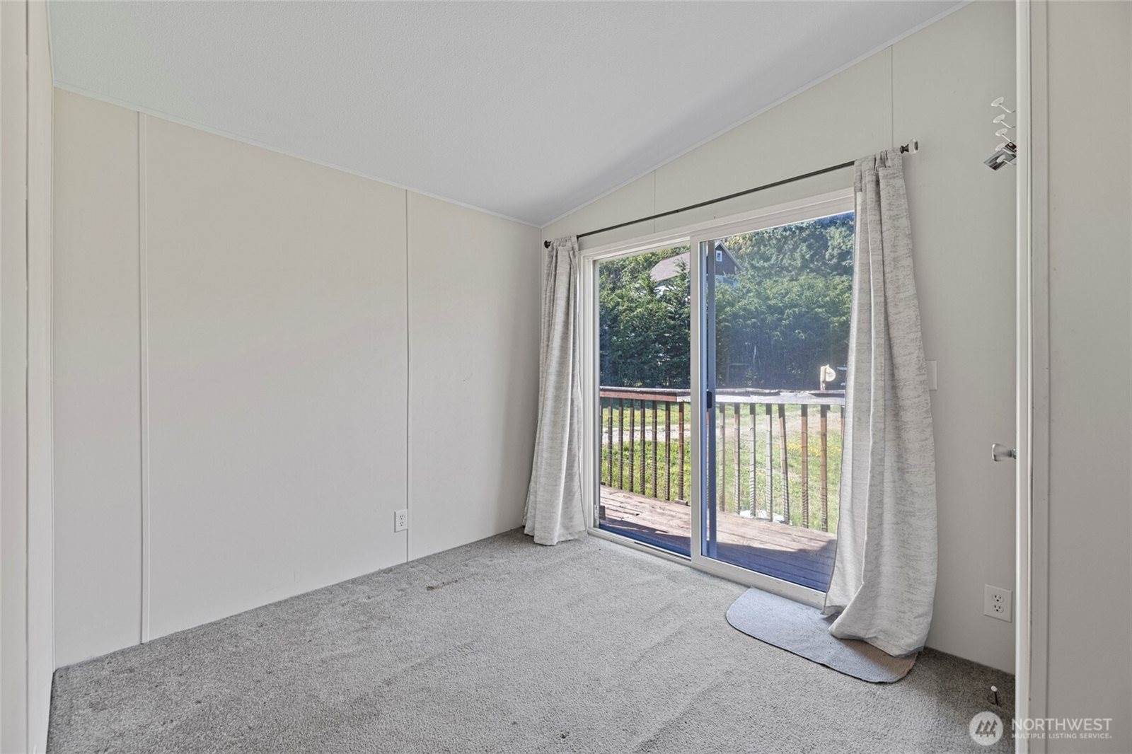 5824 Haddon Lane, Anacortes, WA 98221