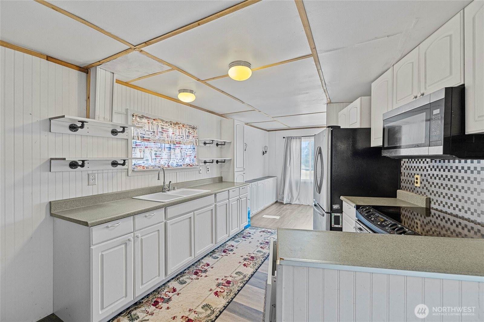 5824 Haddon Lane, Anacortes, WA 98221