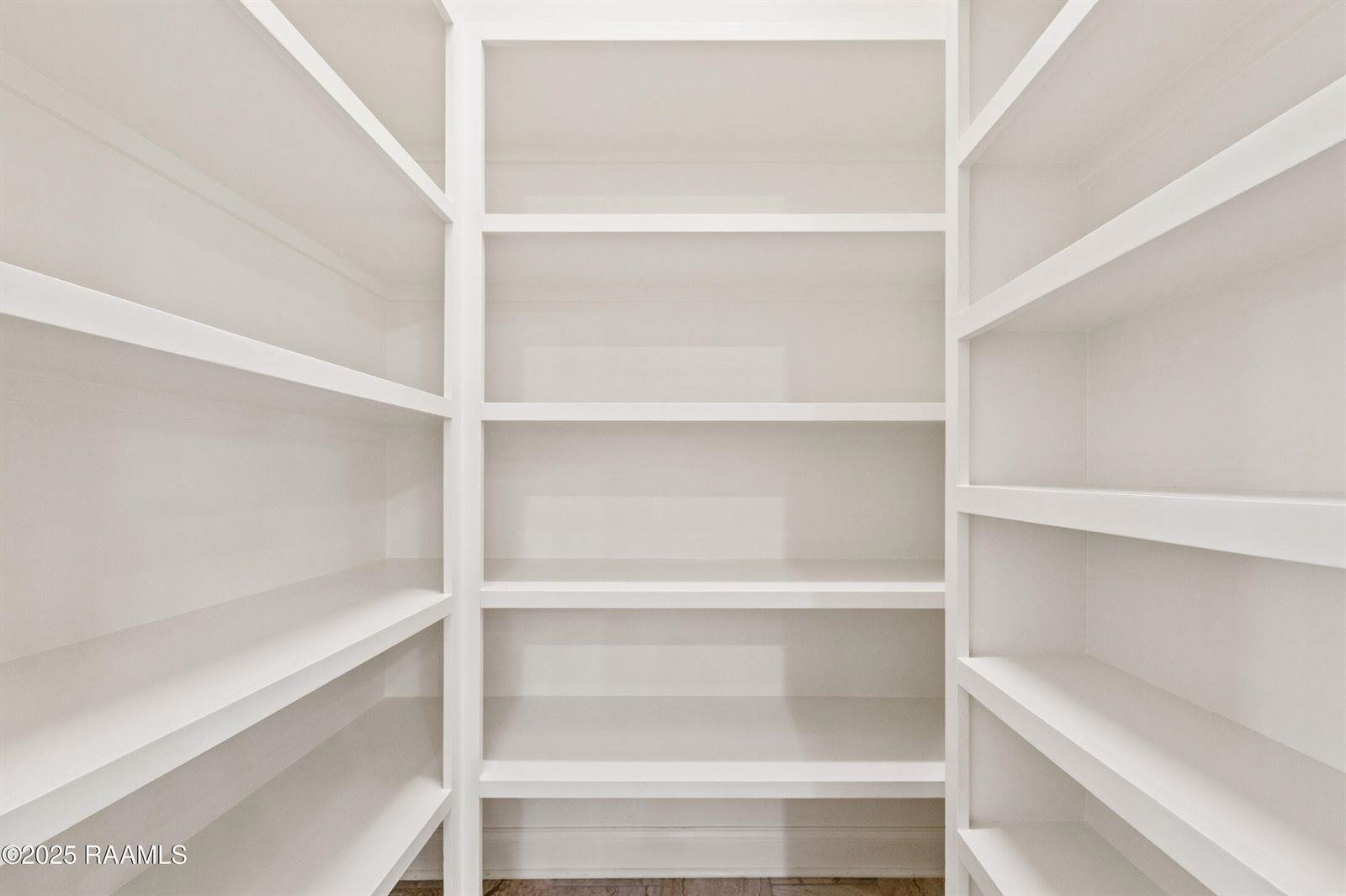 211 Rue De Chambery, Broussard, LA 70518