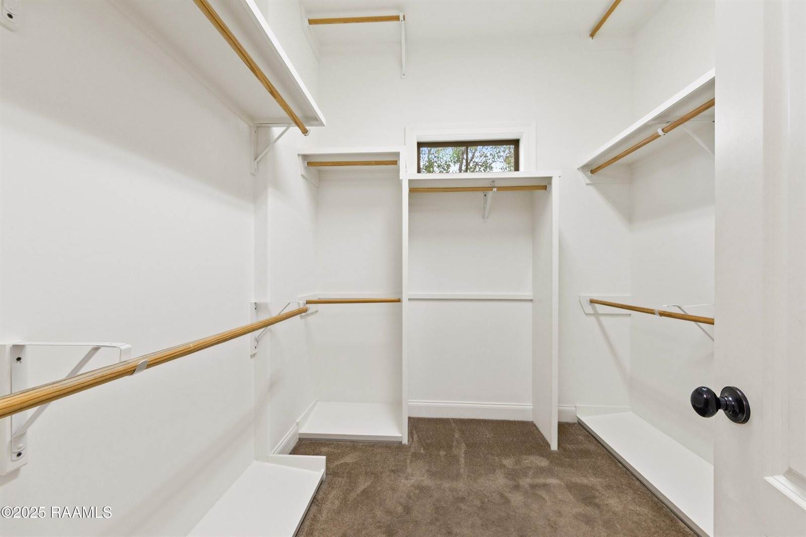 211 Rue De Chambery, Broussard, LA 70518