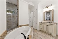 211 Rue De Chambery, Broussard, LA 70518